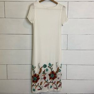 Ovi Called To Surf Off White Embroidered Dress.  Size Small.